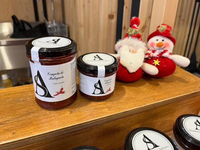 No mercado de Natal 
@mercadodesantarem 
Aguardamos a sua visita